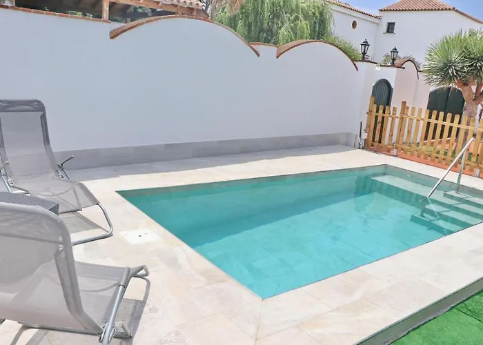 Casa Pradillo קוניל דה לה פרונטרה